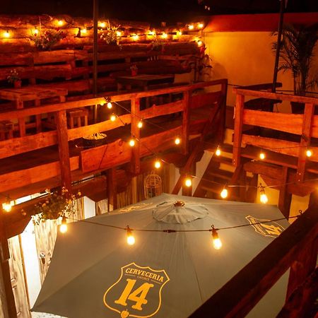 Kamazoztz Hostel And Travel アンティグア・グアテマラ エクステリア 写真