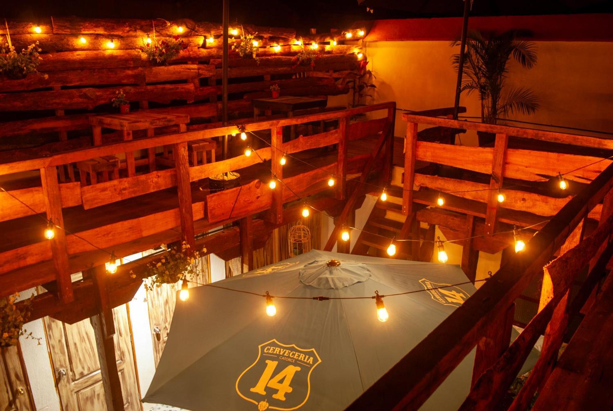 Kamazoztz Hostel And Travel アンティグア・グアテマラ エクステリア 写真