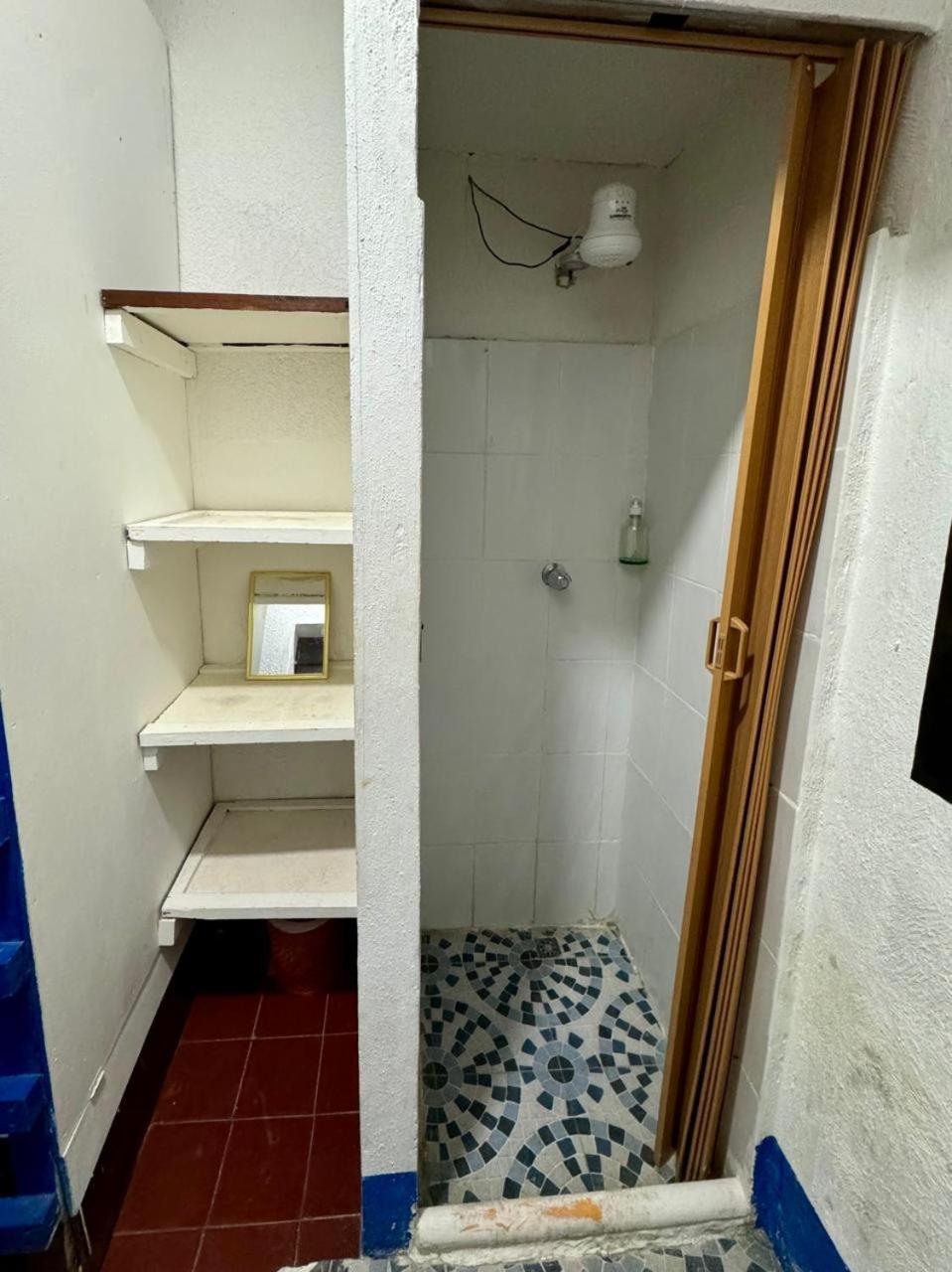 Kamazoztz Hostel And Travel アンティグア・グアテマラ エクステリア 写真