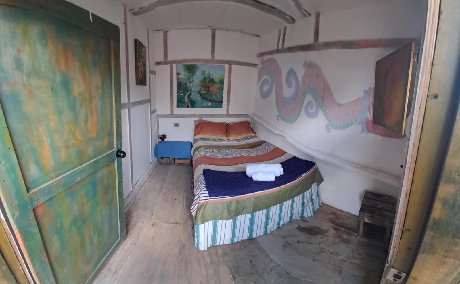 Kamazoztz Hostel And Travel アンティグア・グアテマラ エクステリア 写真